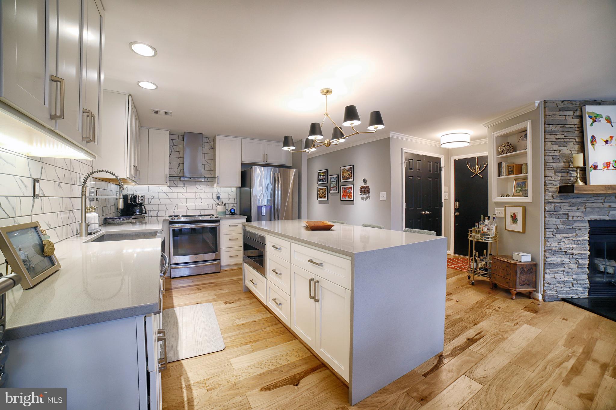 1138 LAKE HERON DRIVE 2A