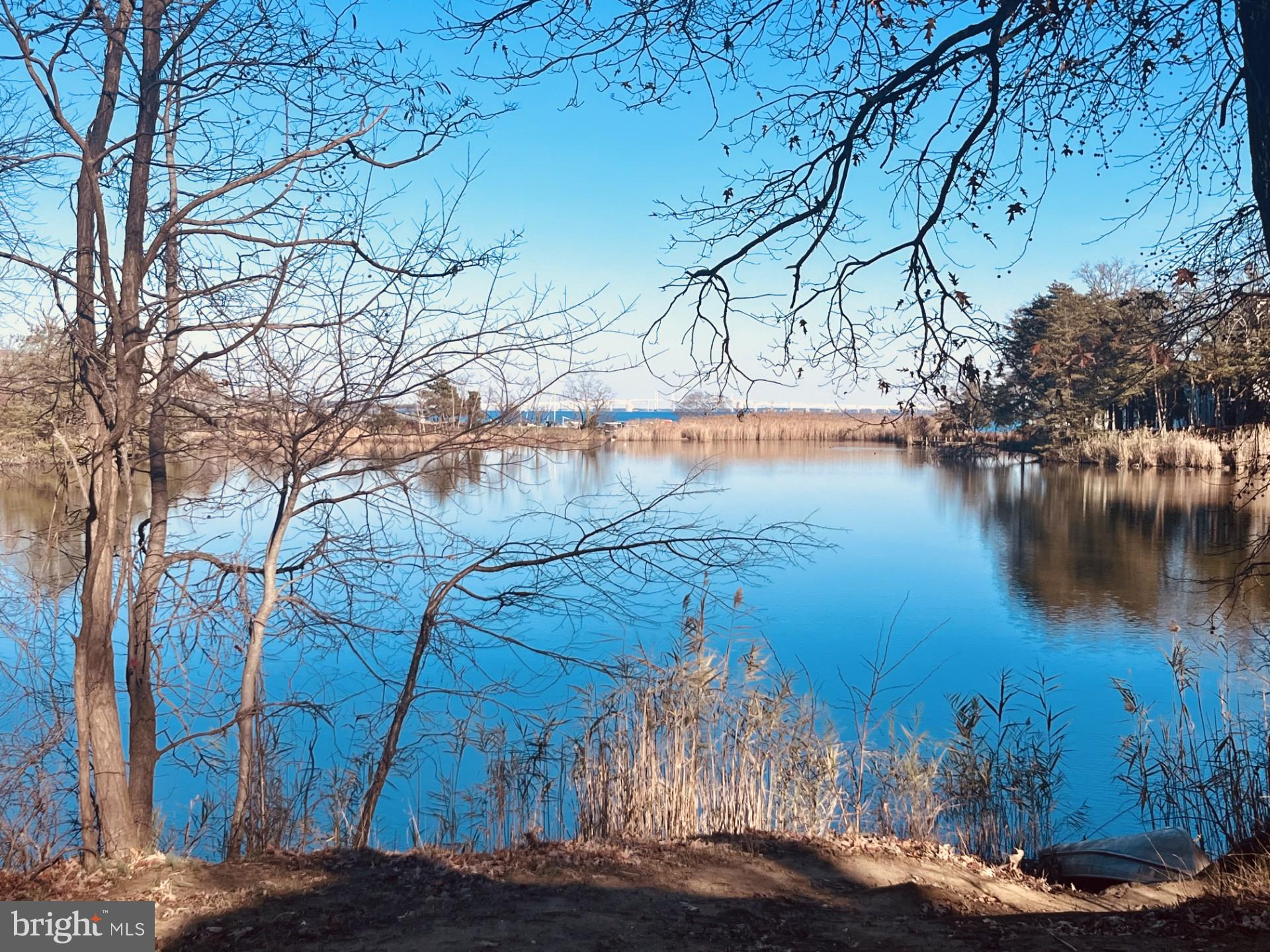 LAKE HERON CONDO - Residential