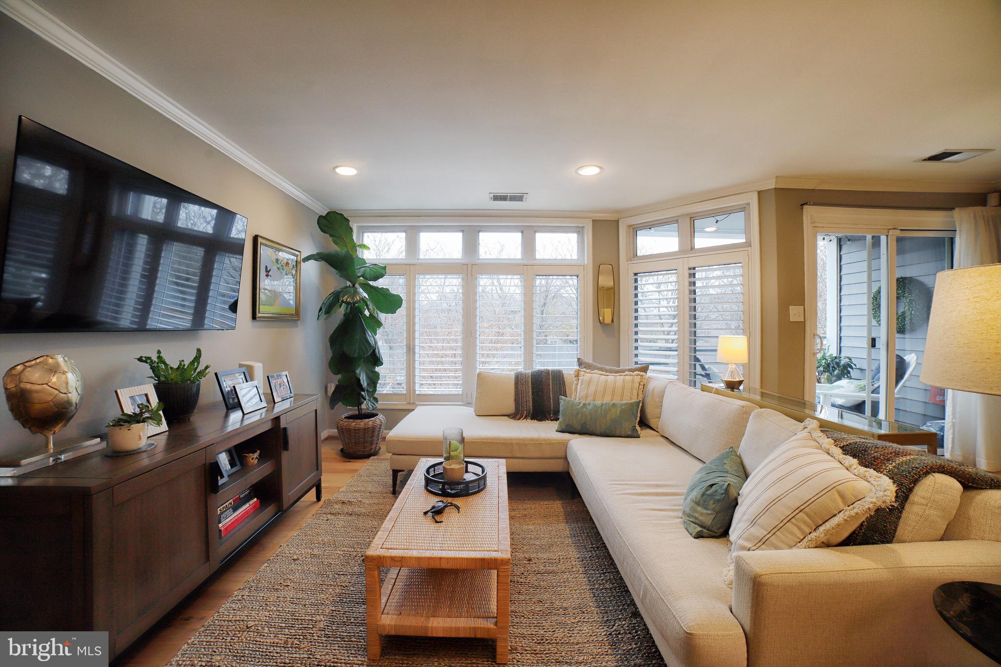 LAKE HERON CONDO - Residential