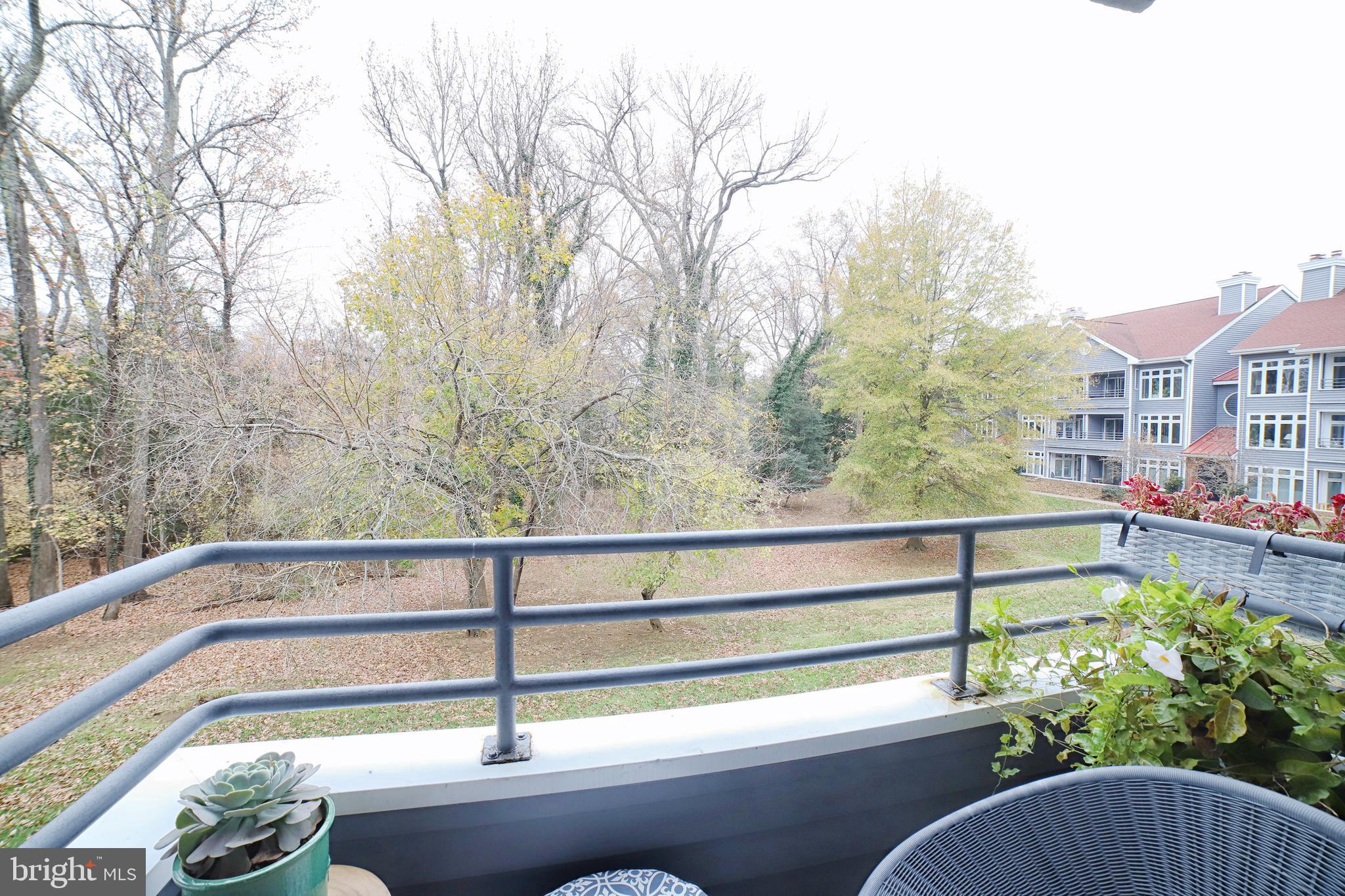 LAKE HERON CONDO - Residential