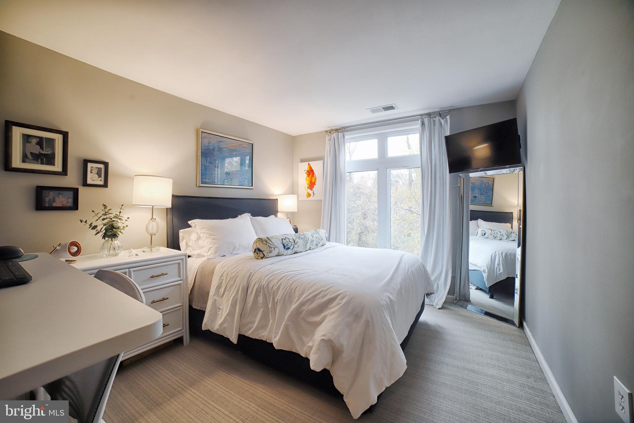 LAKE HERON CONDO - Residential