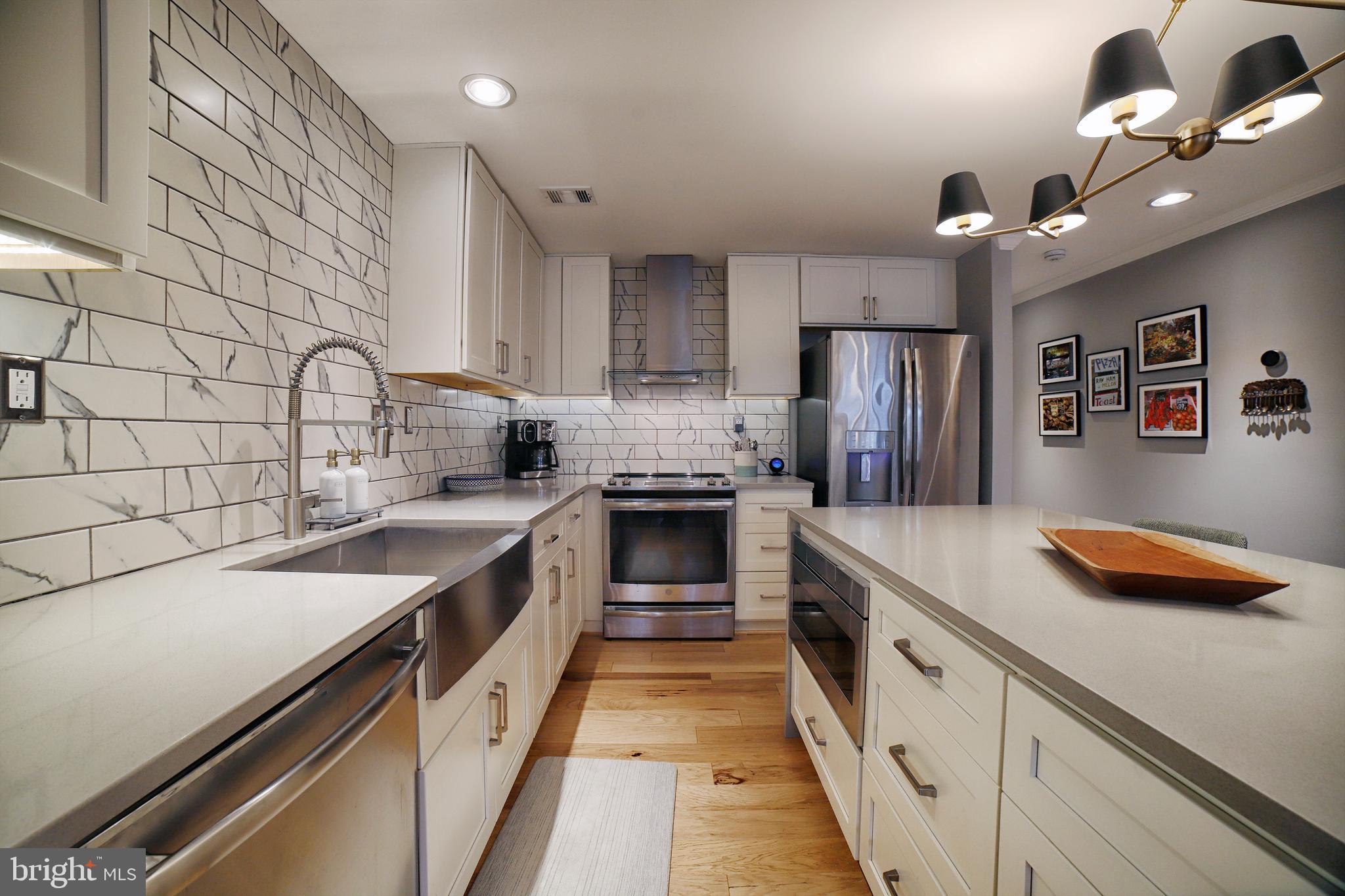 1138 LAKE HERON DRIVE 2A