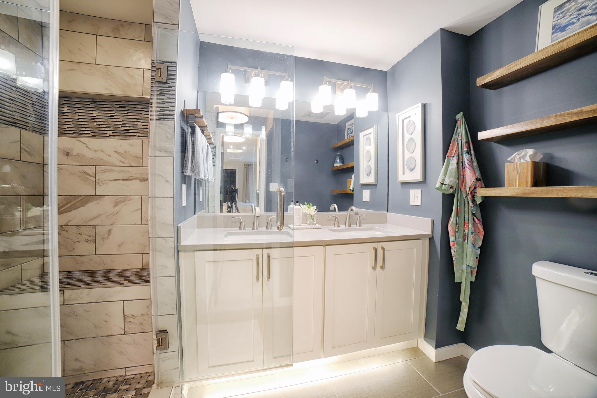 LAKE HERON CONDO - Residential