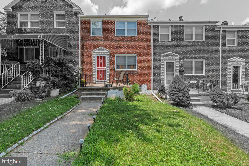936 FOXCROFT LANE