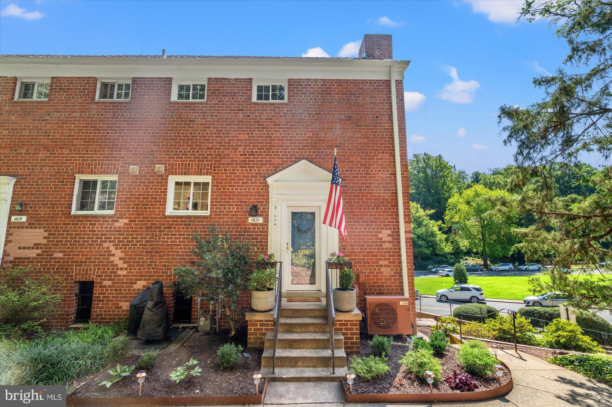 1621 PRESTON ROAD
