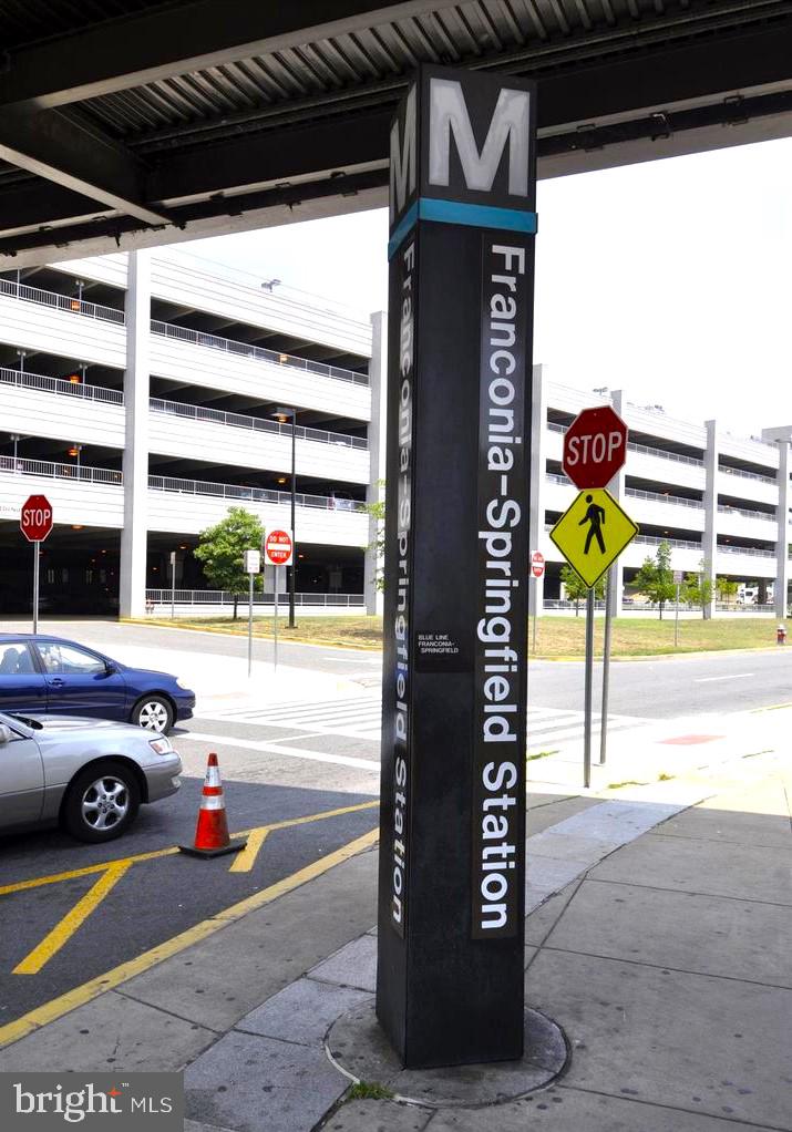 ISLAND CREEK - Residential