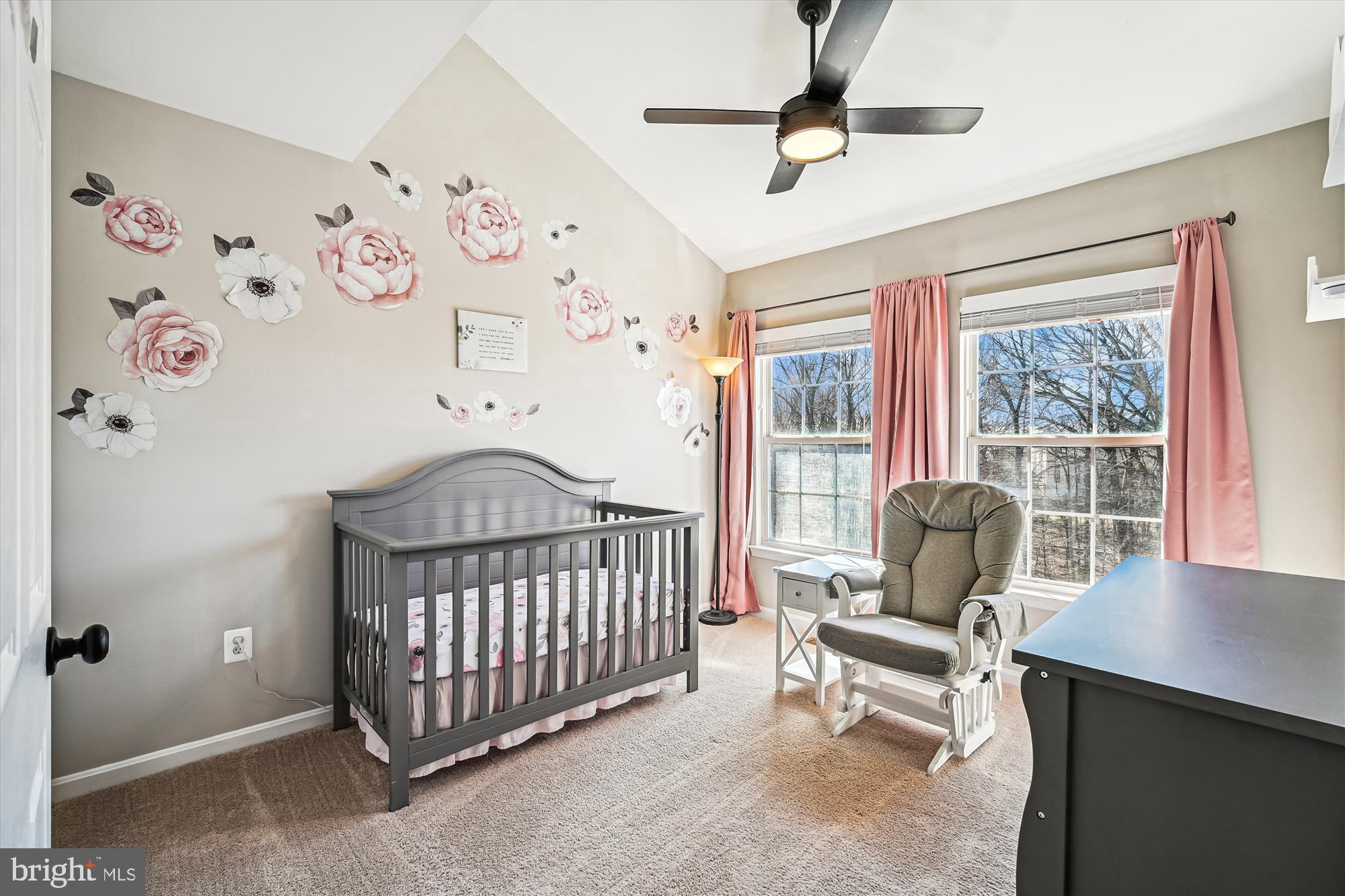 ISLAND CREEK - Residential