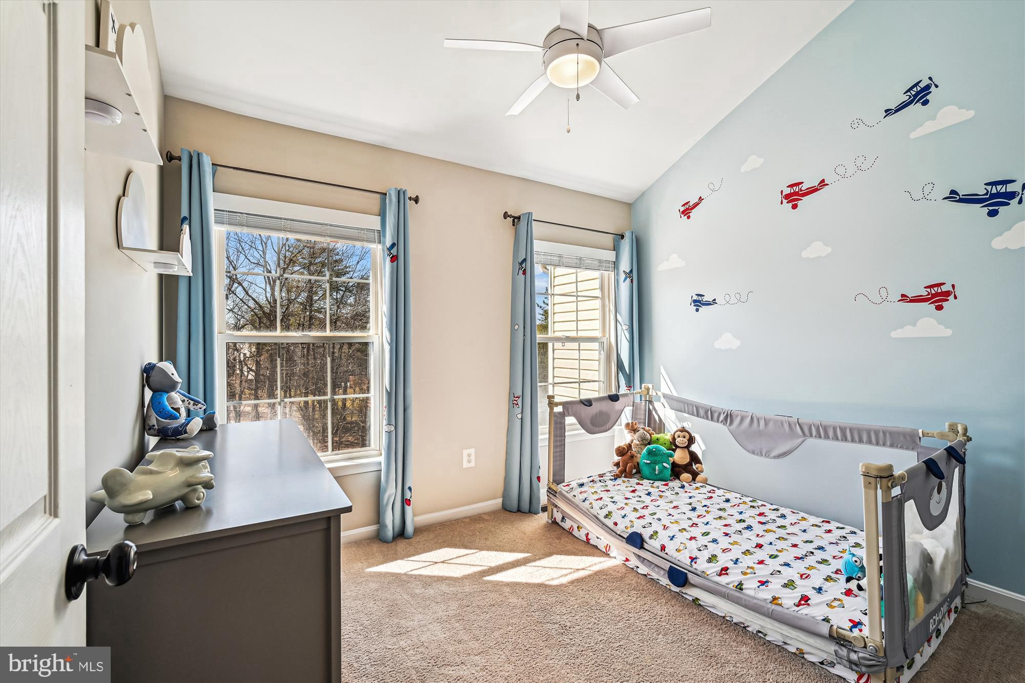 ISLAND CREEK - Residential