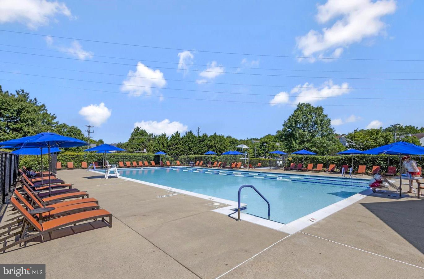 ISLAND CREEK - Residential