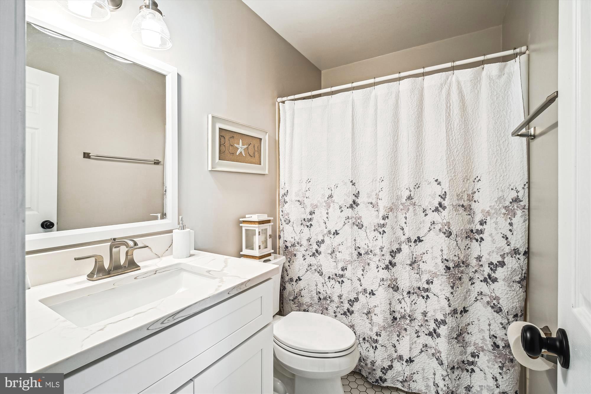 ISLAND CREEK - Residential