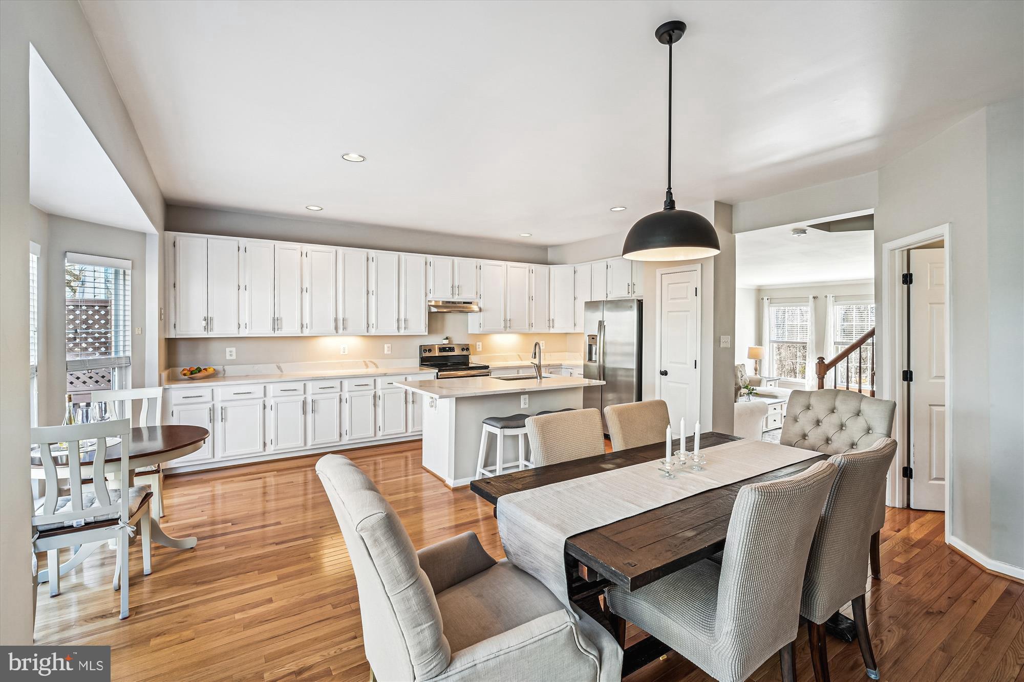 ISLAND CREEK - Residential