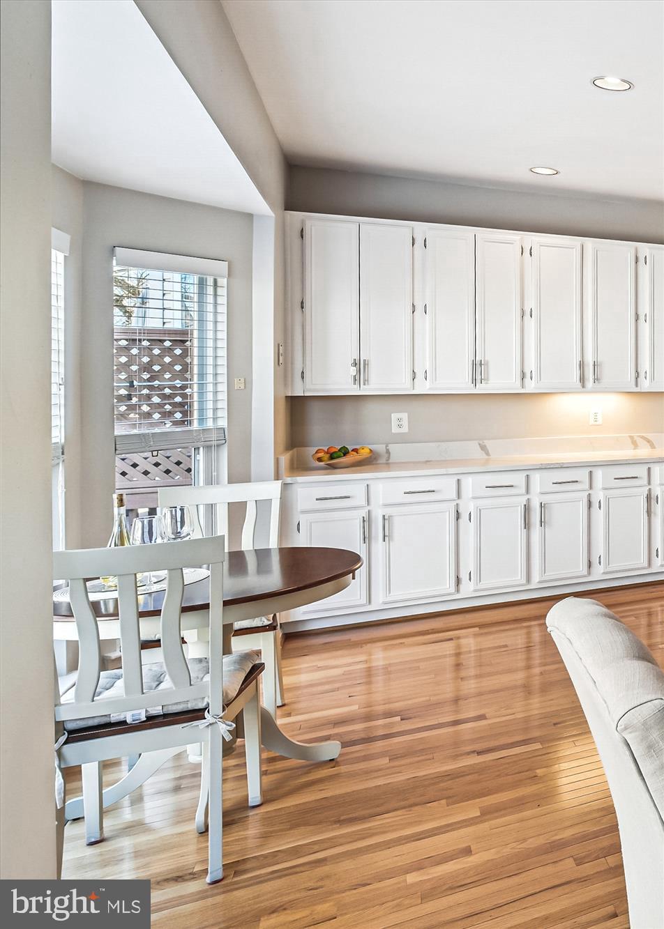 ISLAND CREEK - Residential