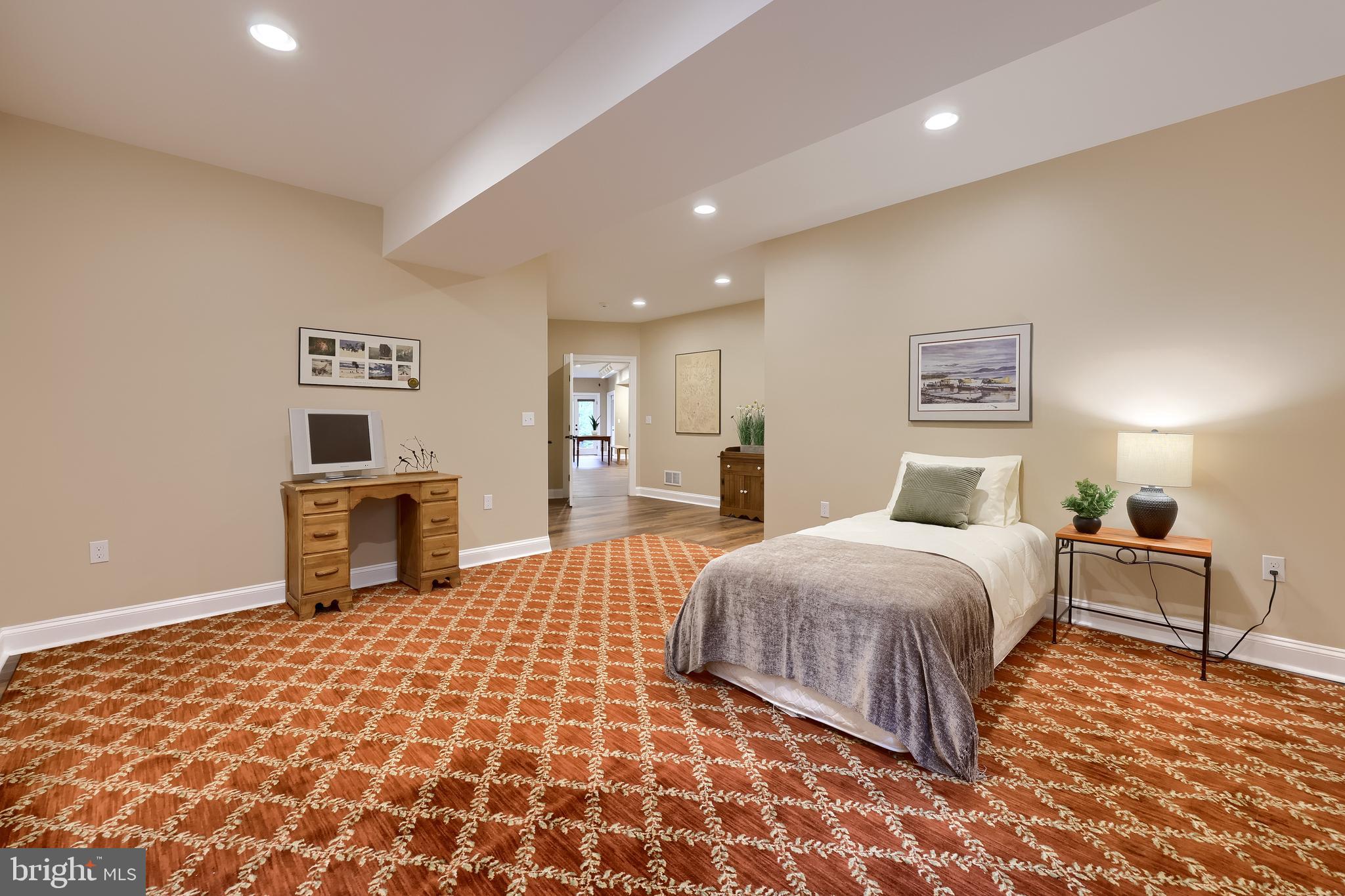 CARRINGTON - Residential