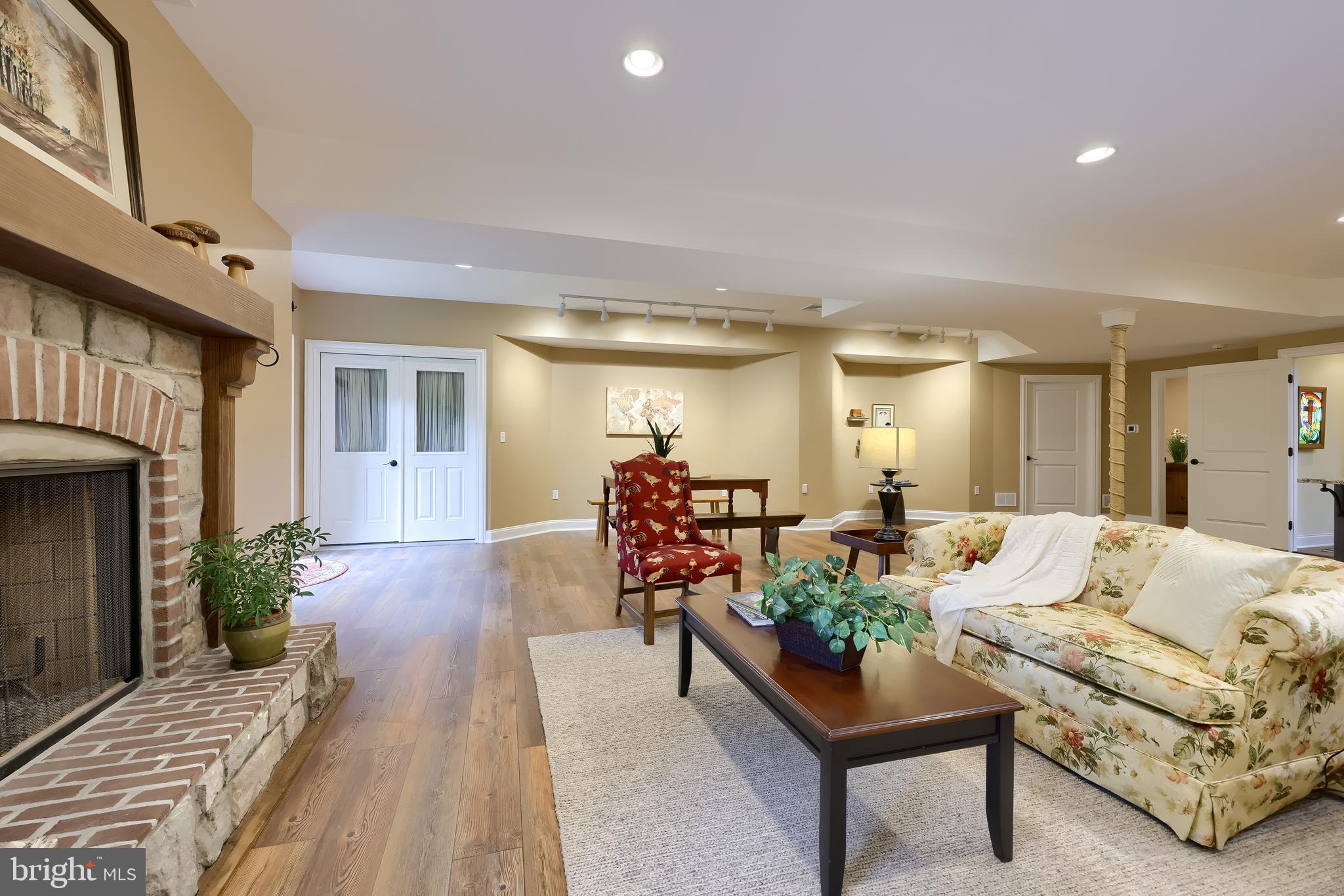 CARRINGTON - Residential