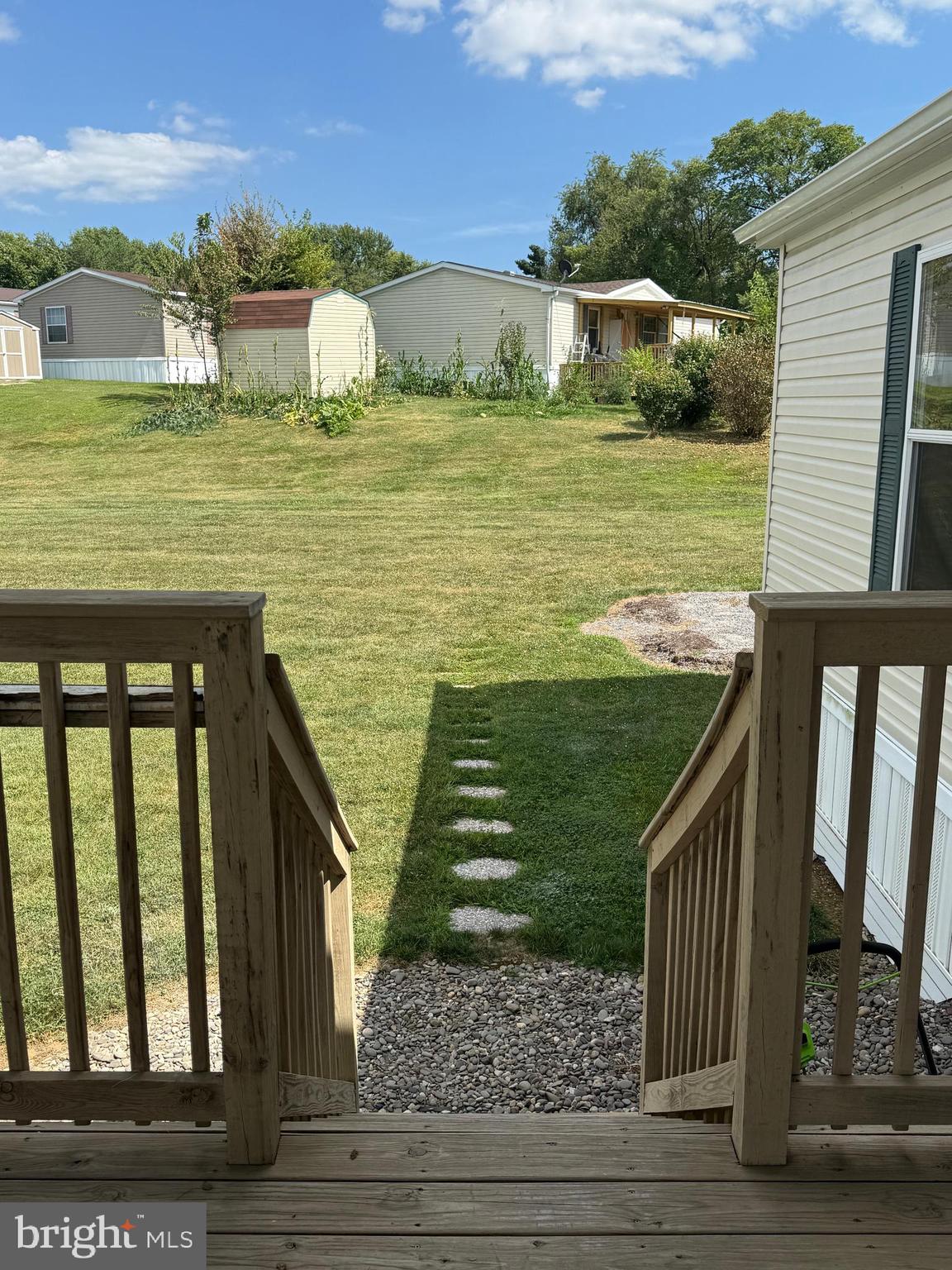 LAKESIDE VILLAGE - Residential