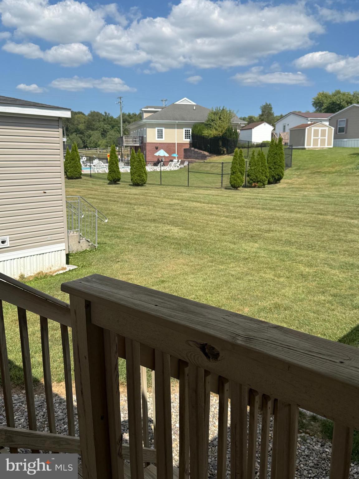 LAKESIDE VILLAGE - Residential