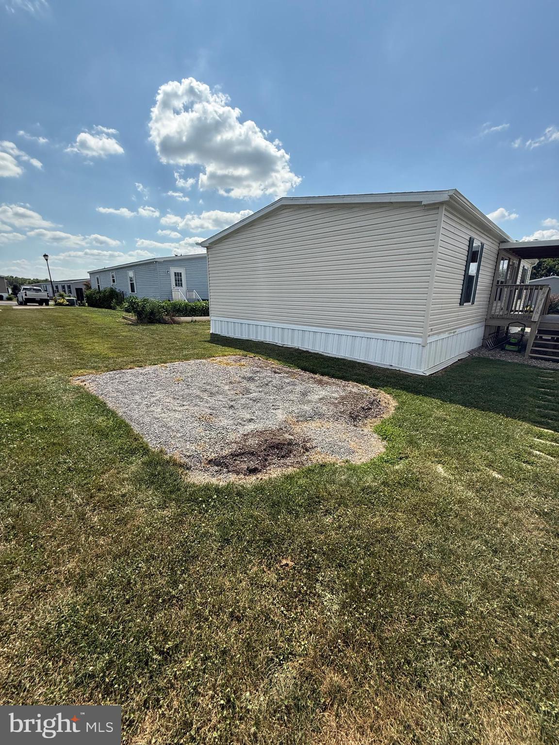 LAKESIDE VILLAGE - Residential