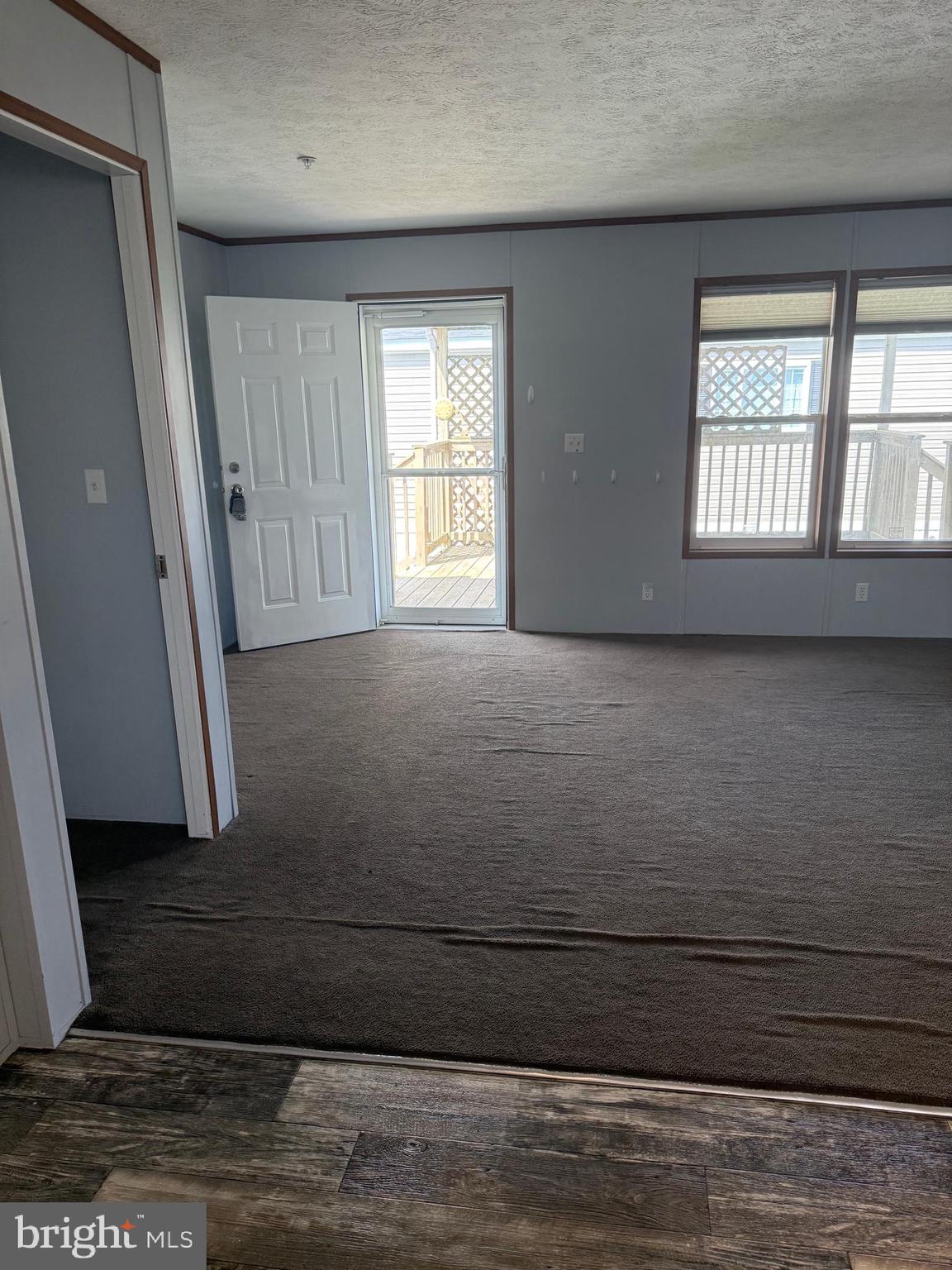 LAKESIDE VILLAGE - Residential