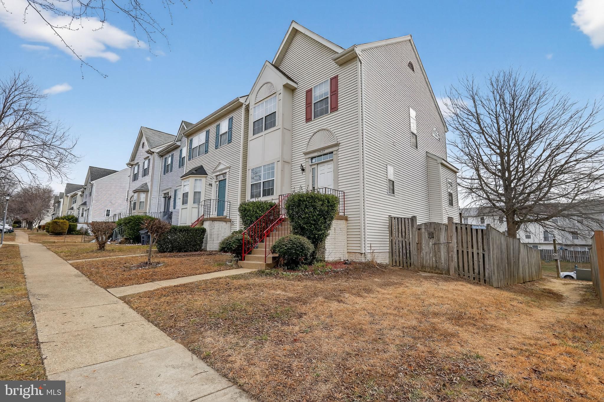 WAYSIDE VILLAGE - Residential