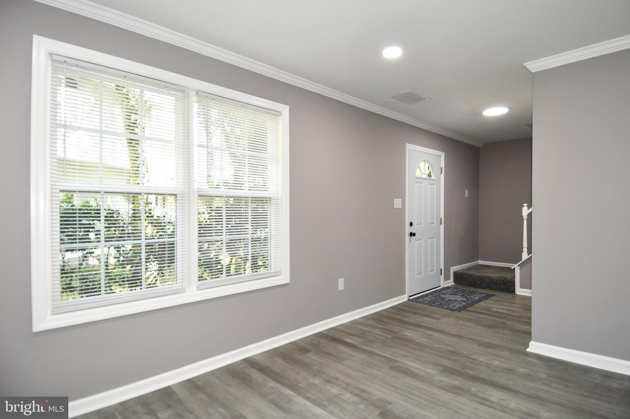 SOMERSET - Residential