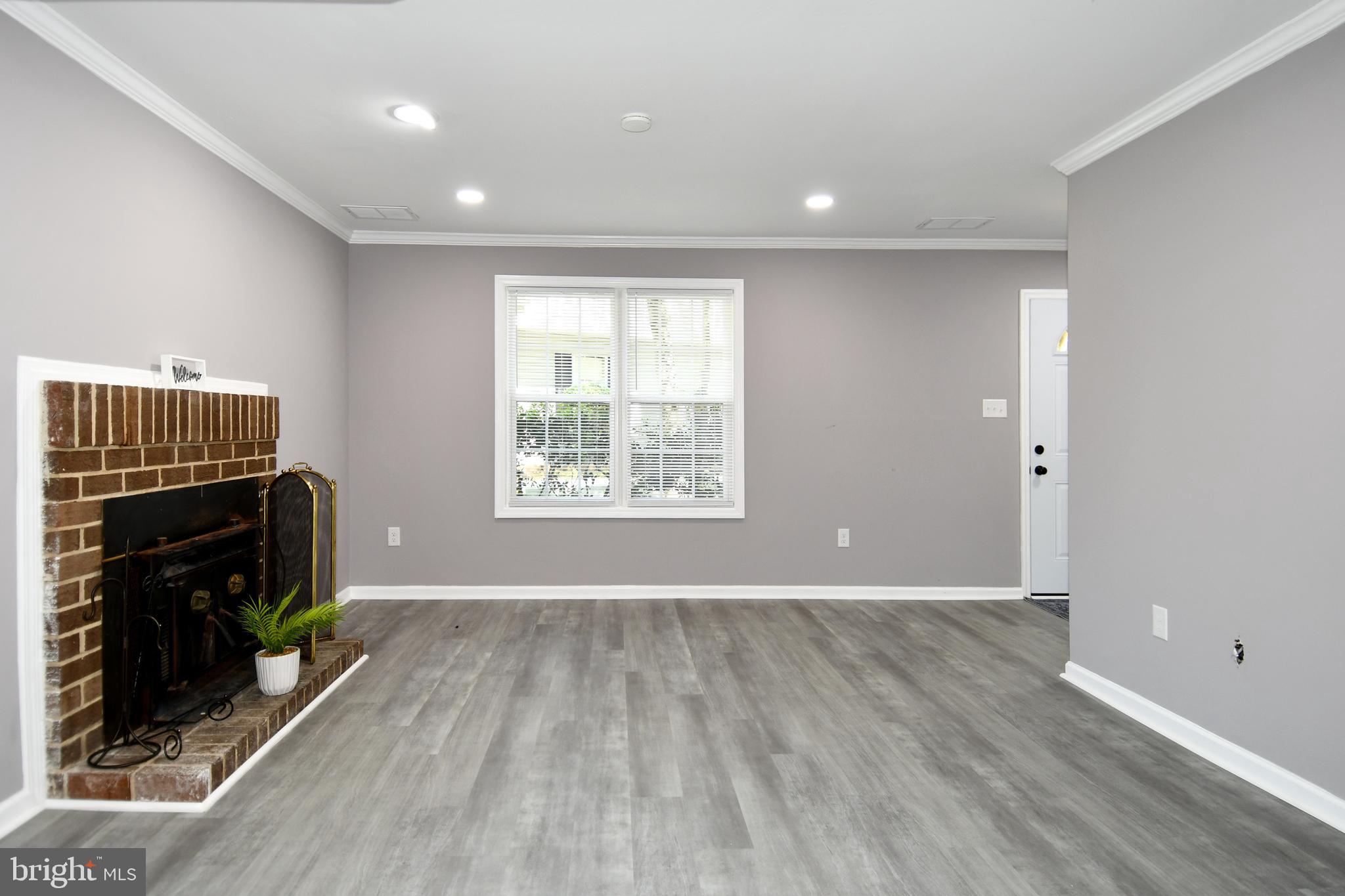 SOMERSET - Residential