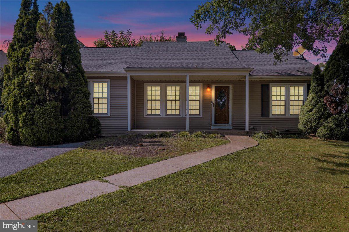 4619 N PHEASANT RUN