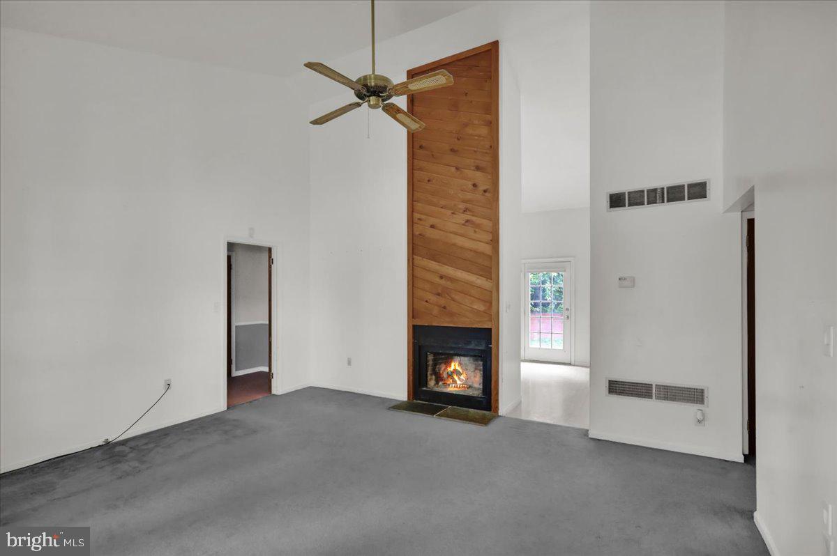 4619 N PHEASANT RUN