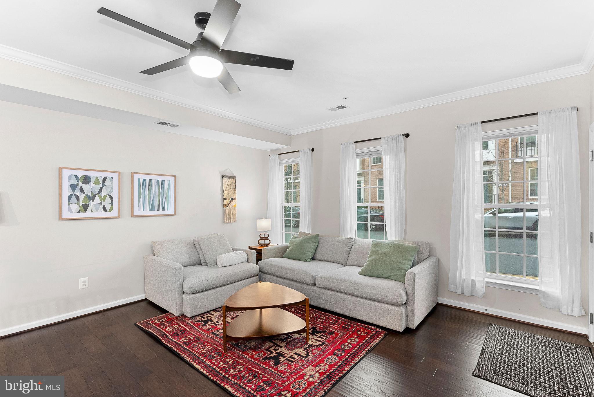 CRESCENT PLACE - Residential