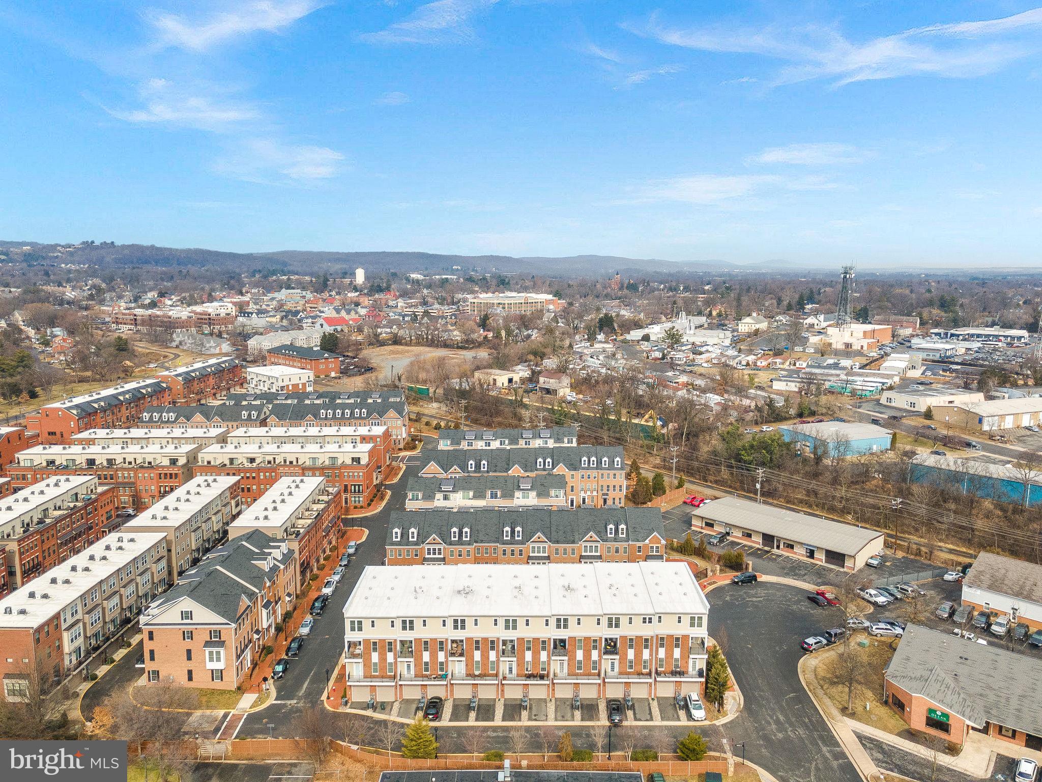 CRESCENT PLACE - Residential