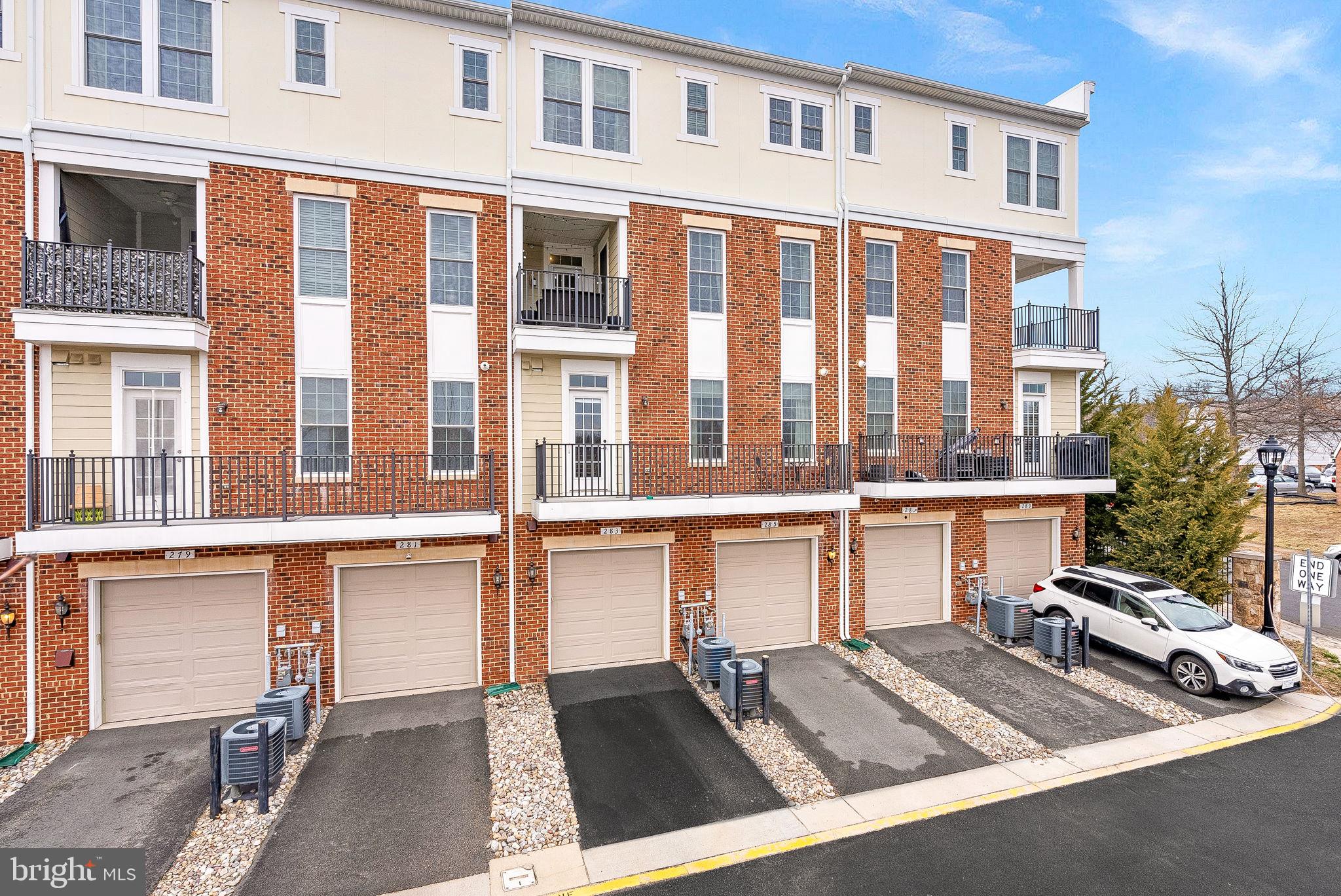 CRESCENT PLACE - Residential