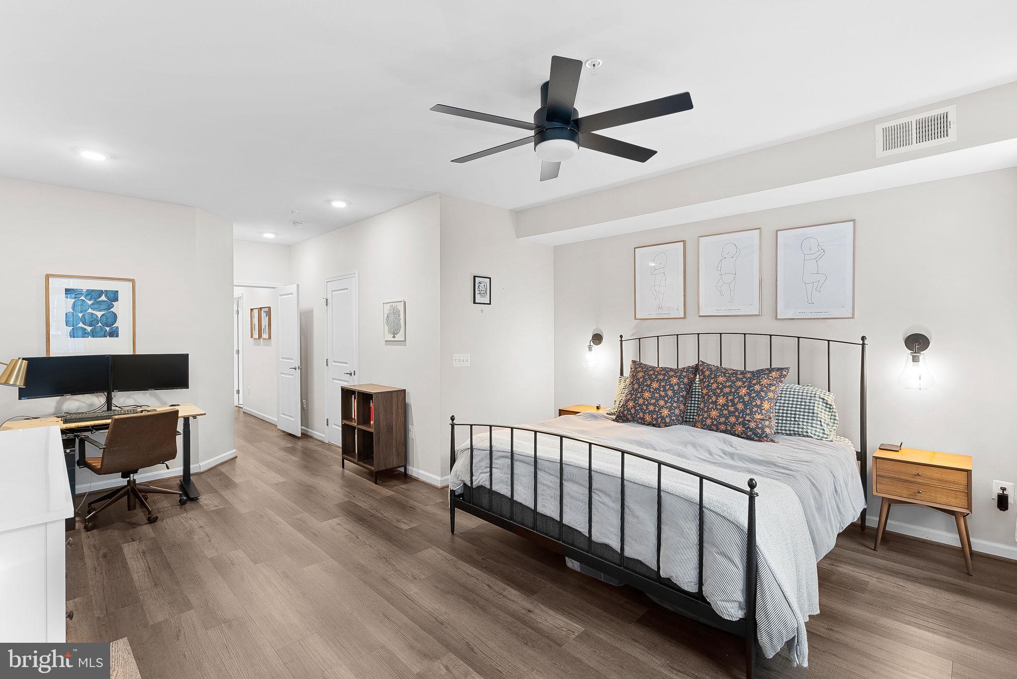 CRESCENT PLACE - Residential