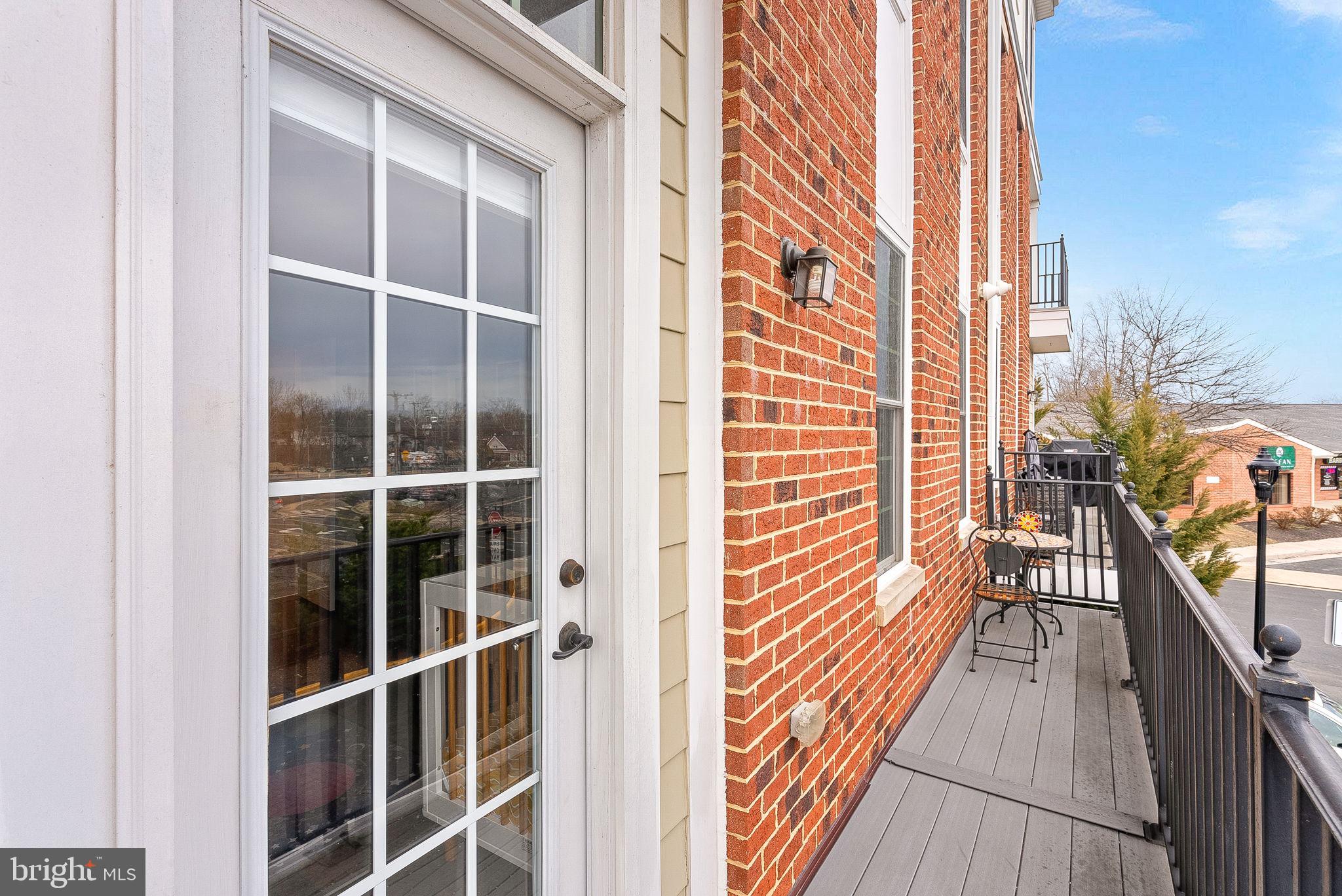 CRESCENT PLACE - Residential