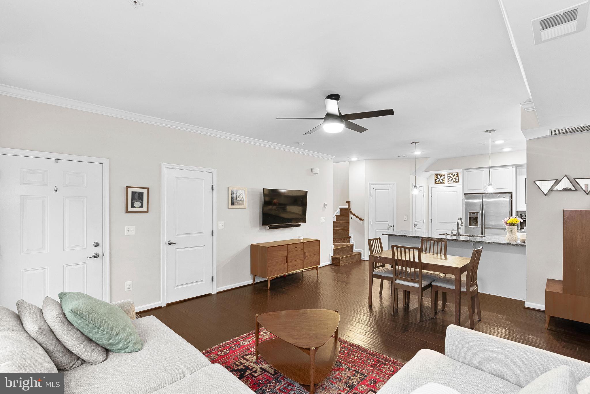 CRESCENT PLACE - Residential