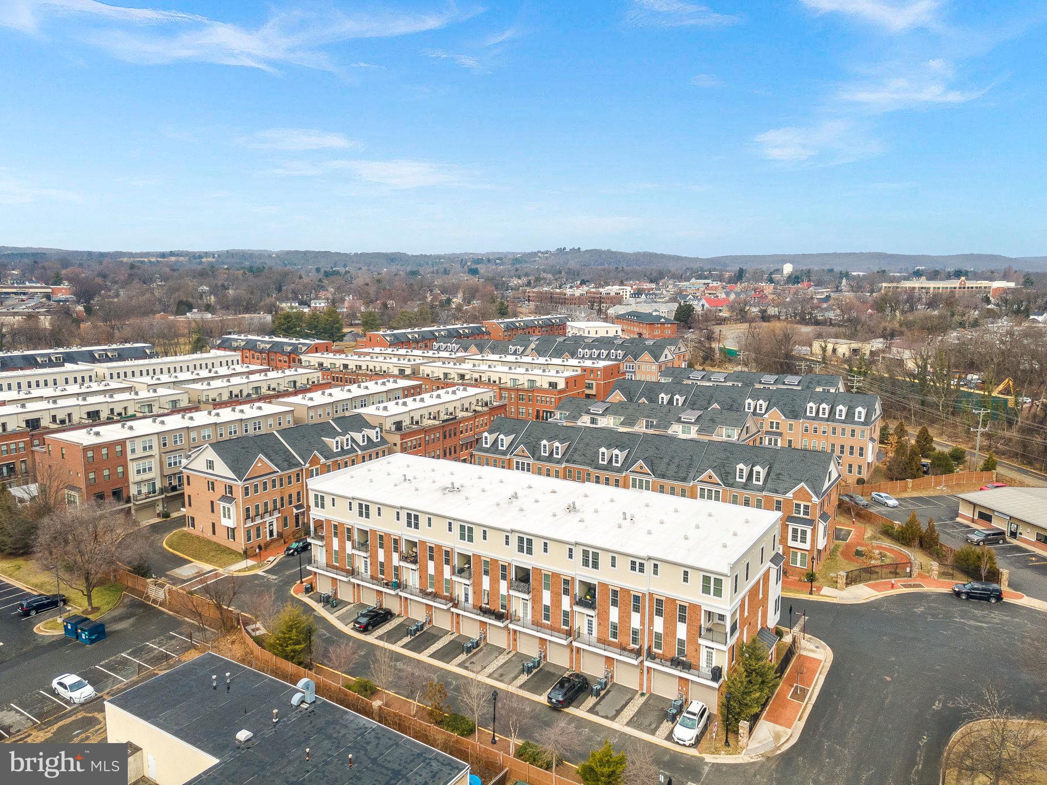 CRESCENT PLACE - Residential