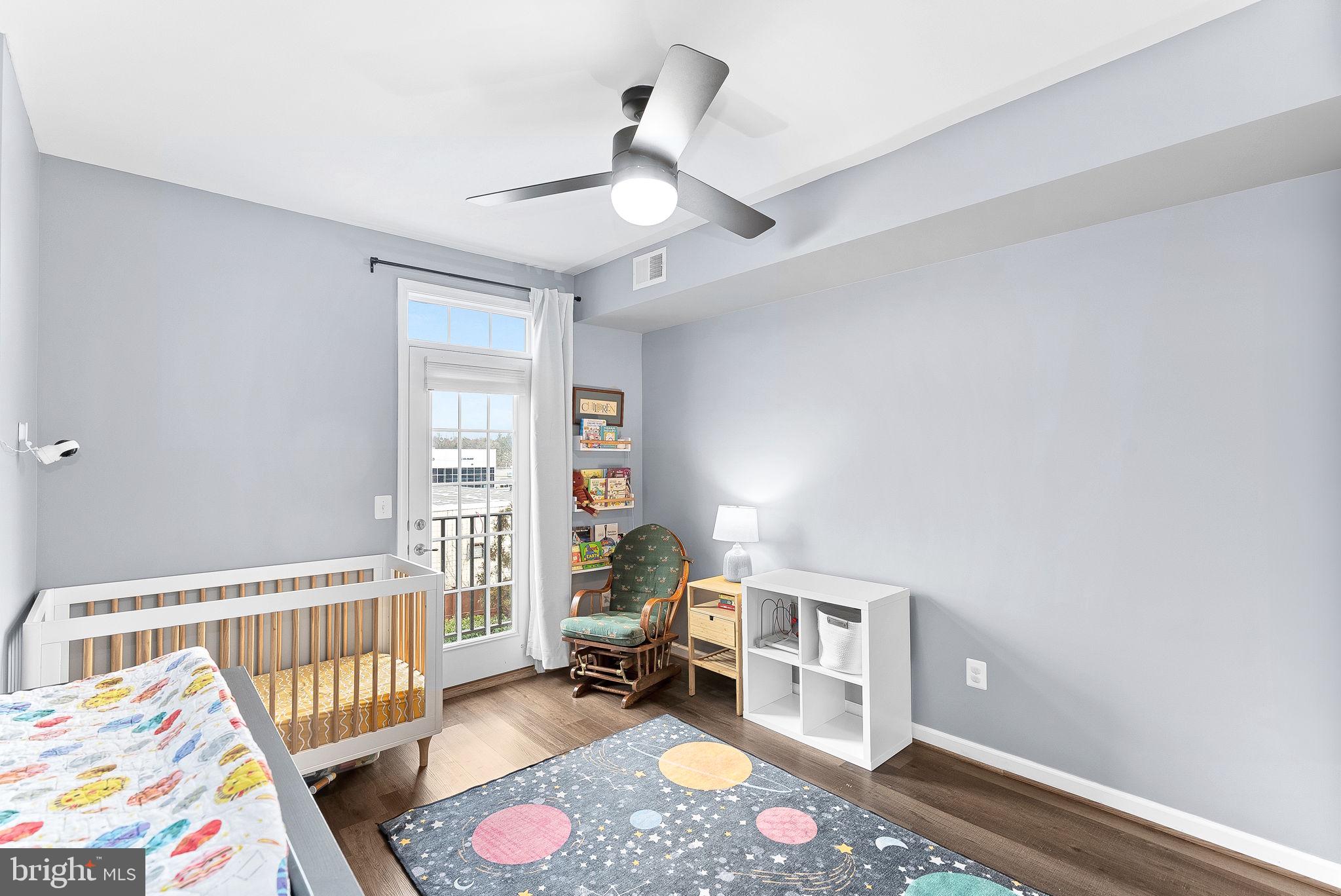 CRESCENT PLACE - Residential