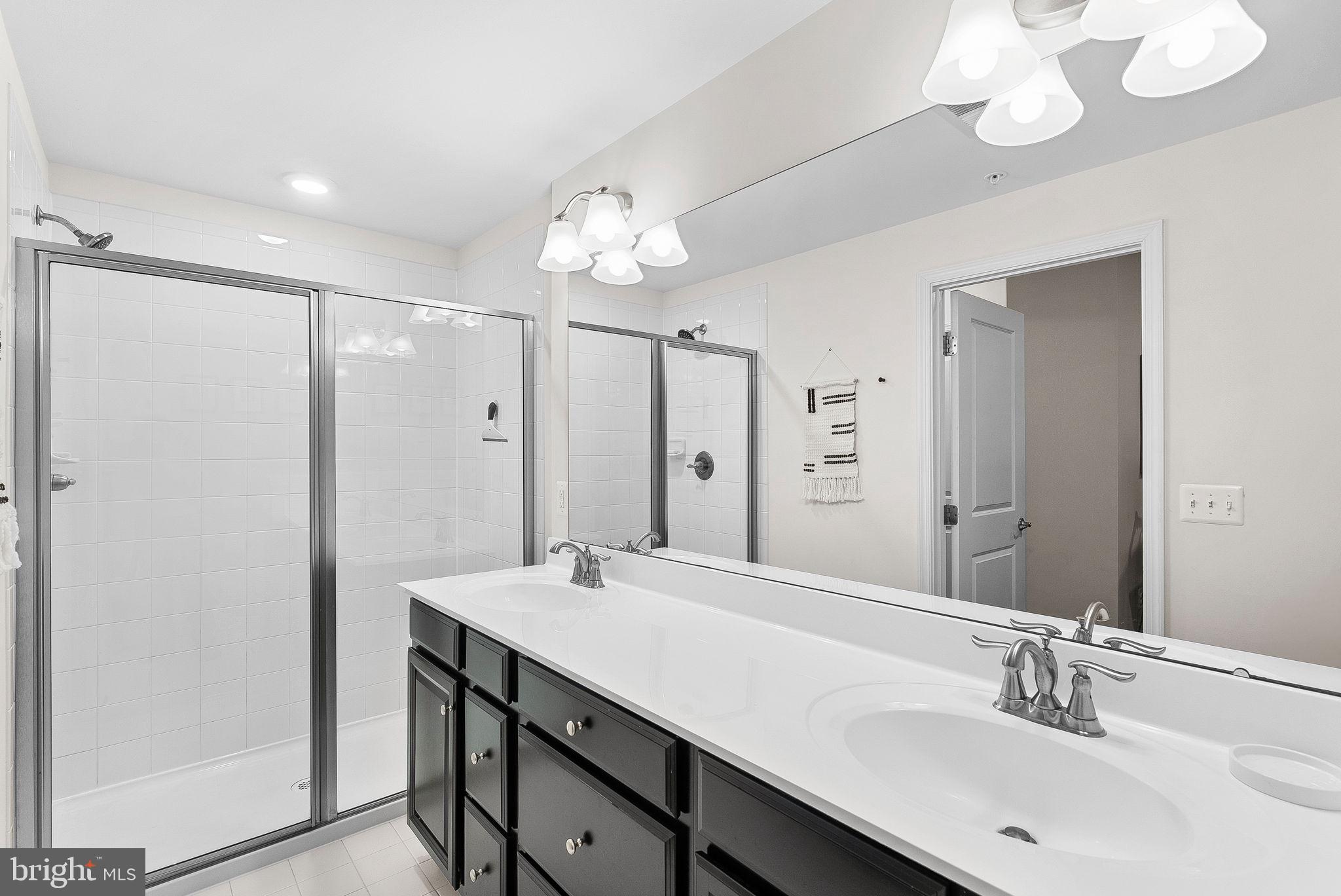 CRESCENT PLACE - Residential