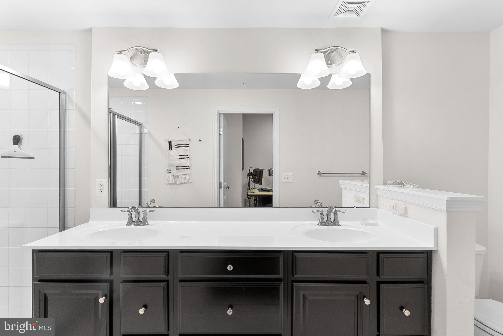 CRESCENT PLACE - Residential