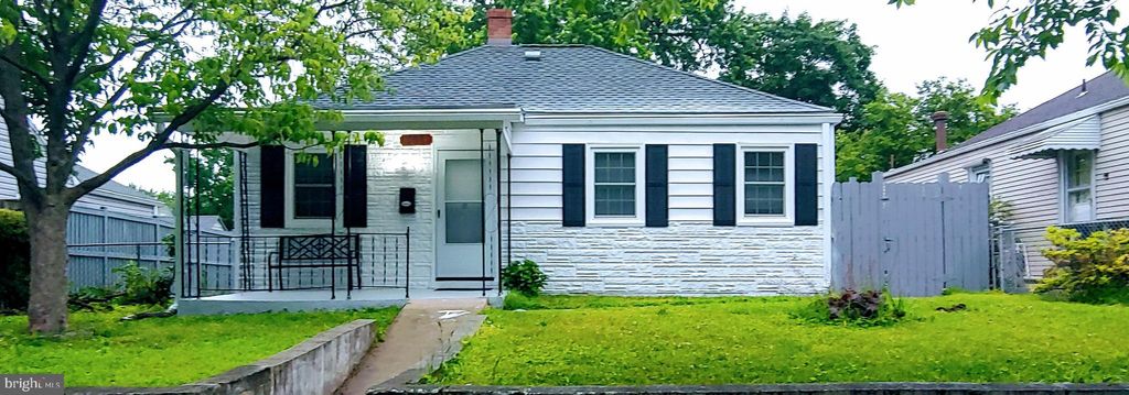 Photo of 5611 29th Avenue, HYATTSVILLE, MD 20782 (MLS # MDPG2178726)