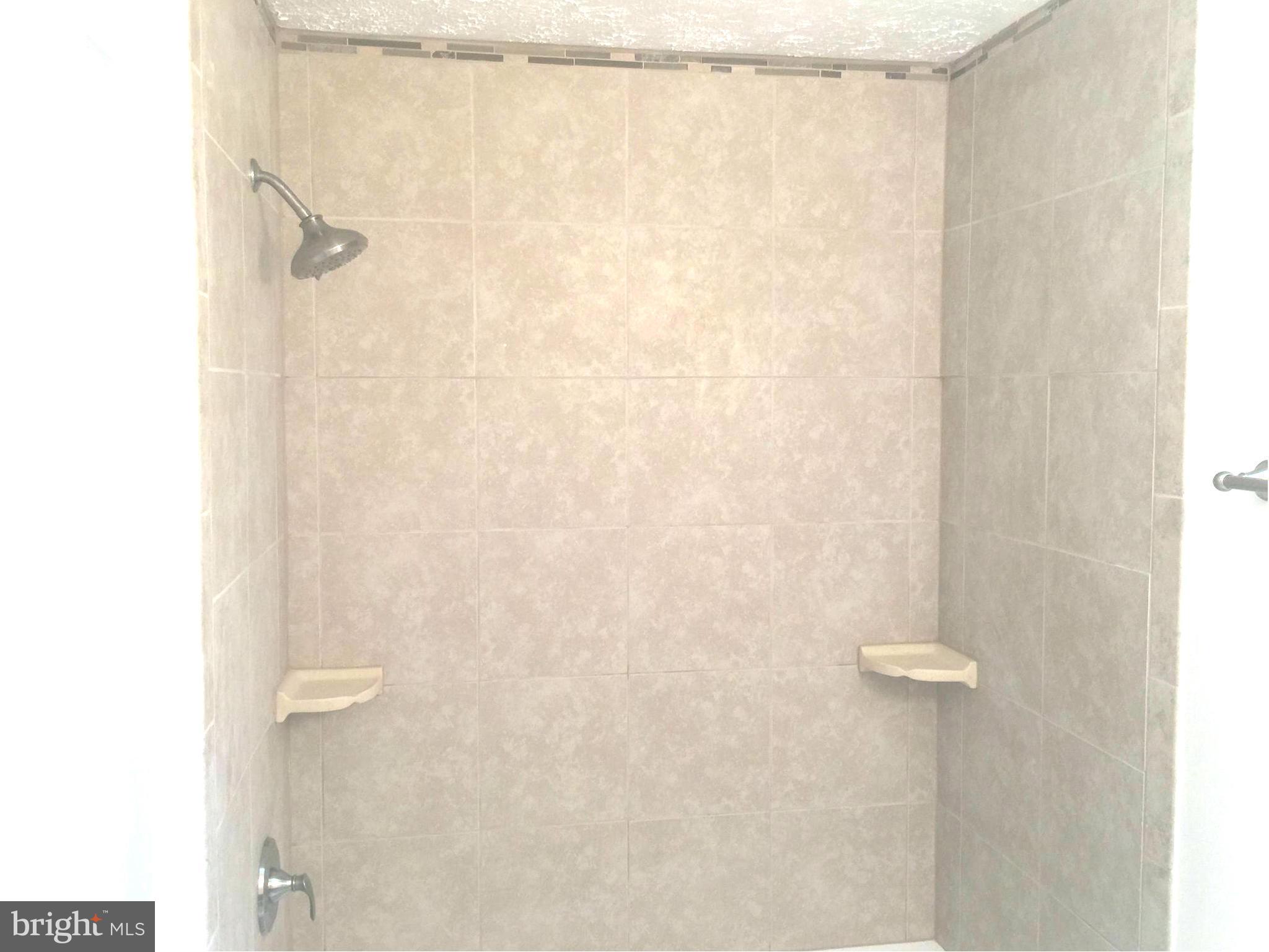 MILLWOOD TOWNE - PLAT TW - Residential Lease