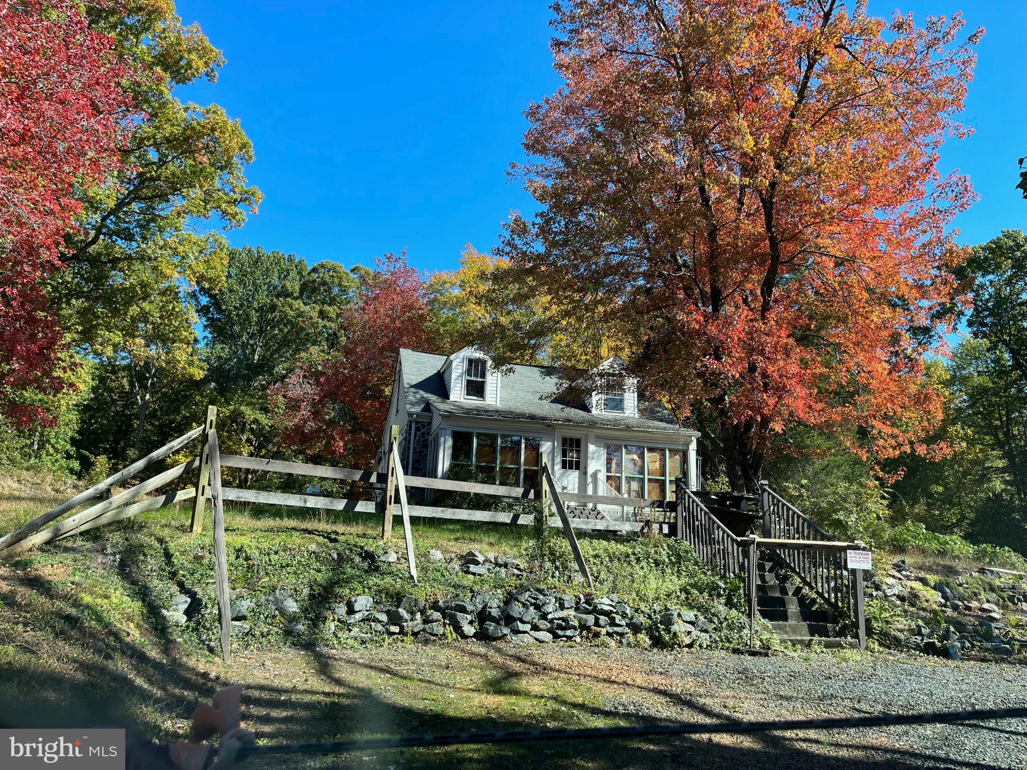 1816 RICHMOND HIGHWAY