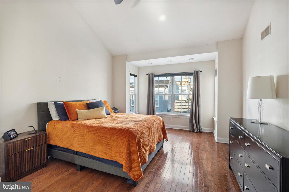 GRADUATE HOSPITAL - Residential Lease