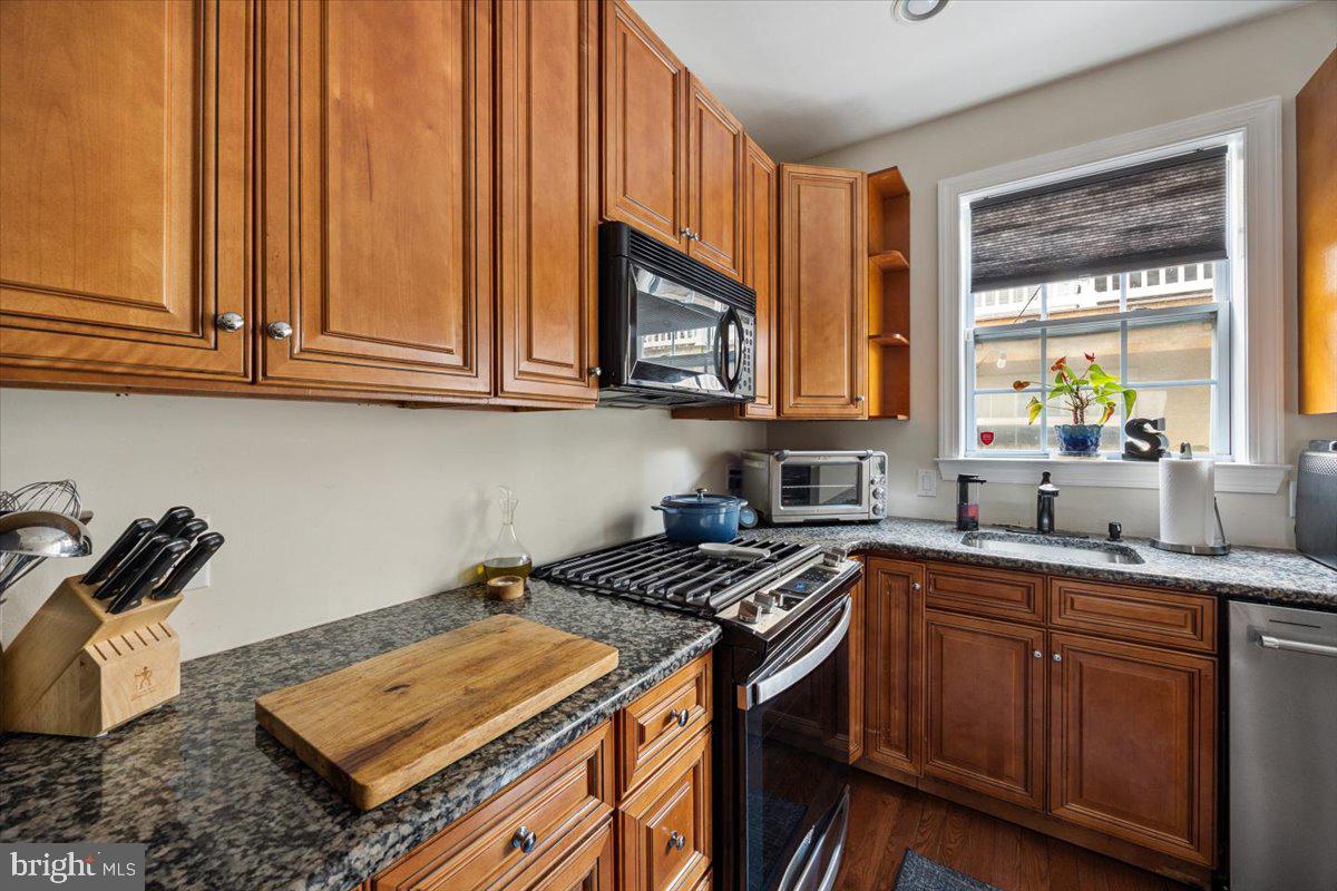 GRADUATE HOSPITAL - Residential Lease