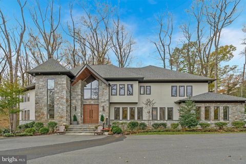 1700 BROOKSIDE LANE VIENNA VA 22182