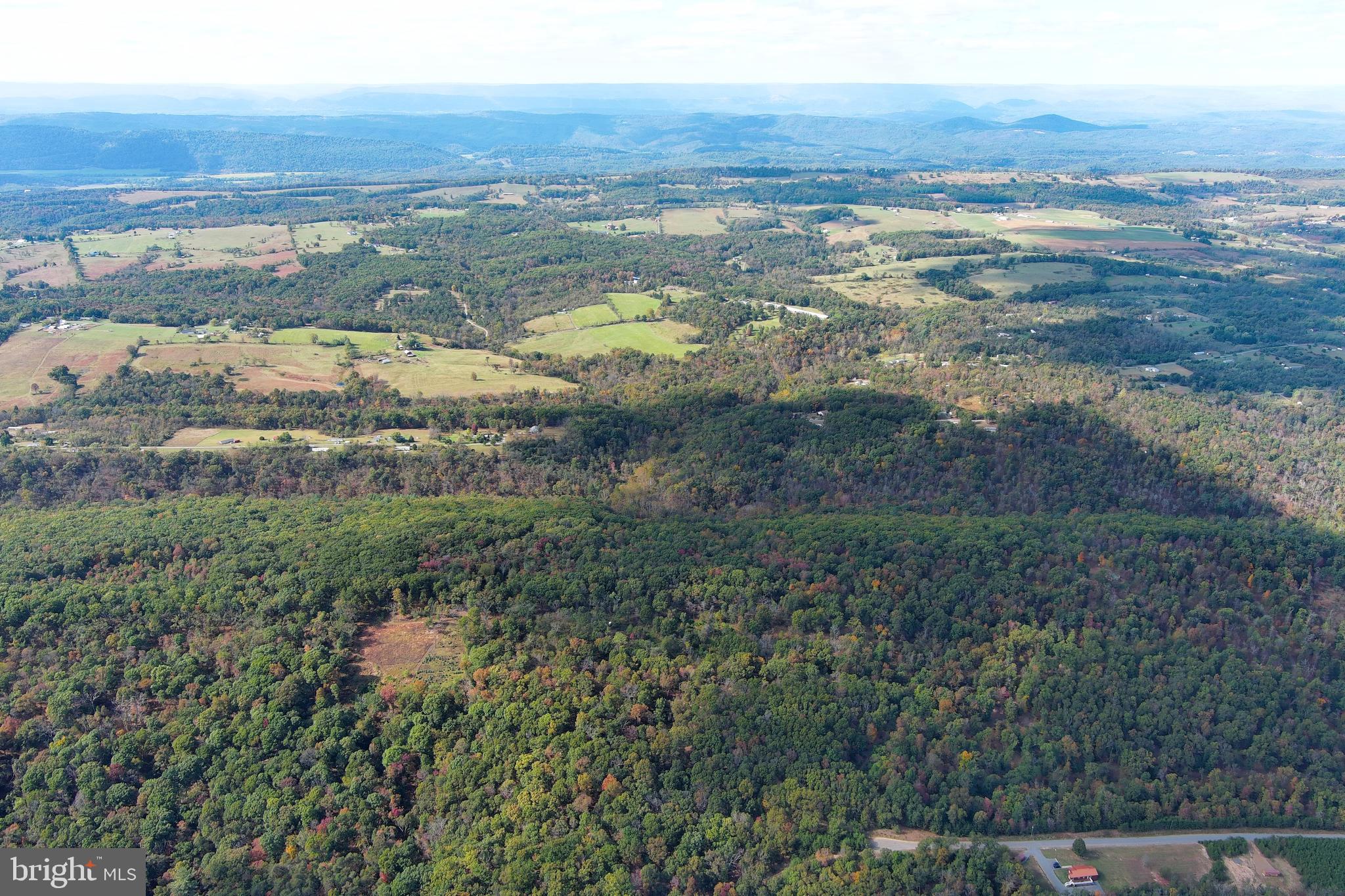 QUIVEY'S GROVE - Land