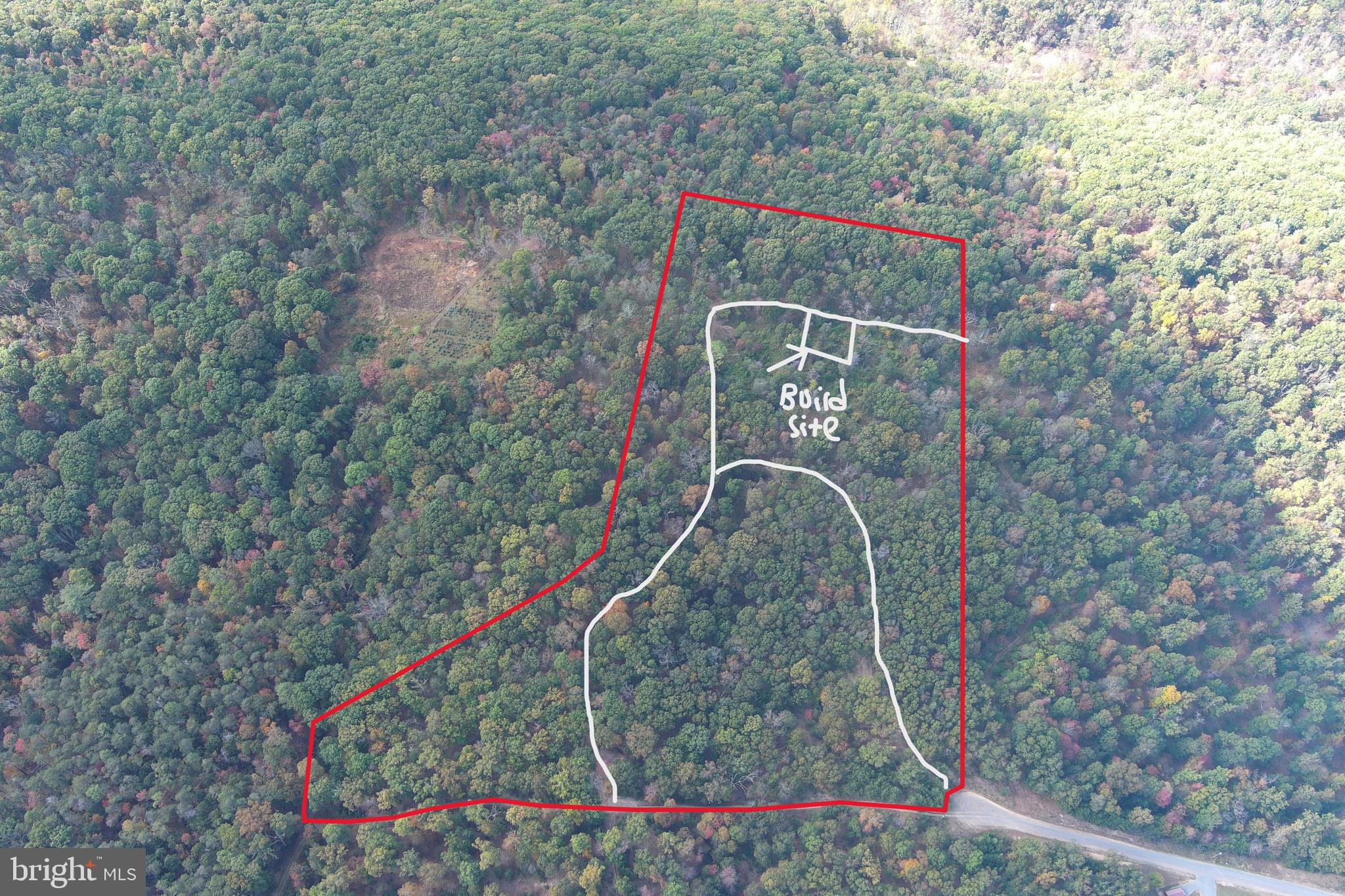 QUIVEY'S GROVE - Land