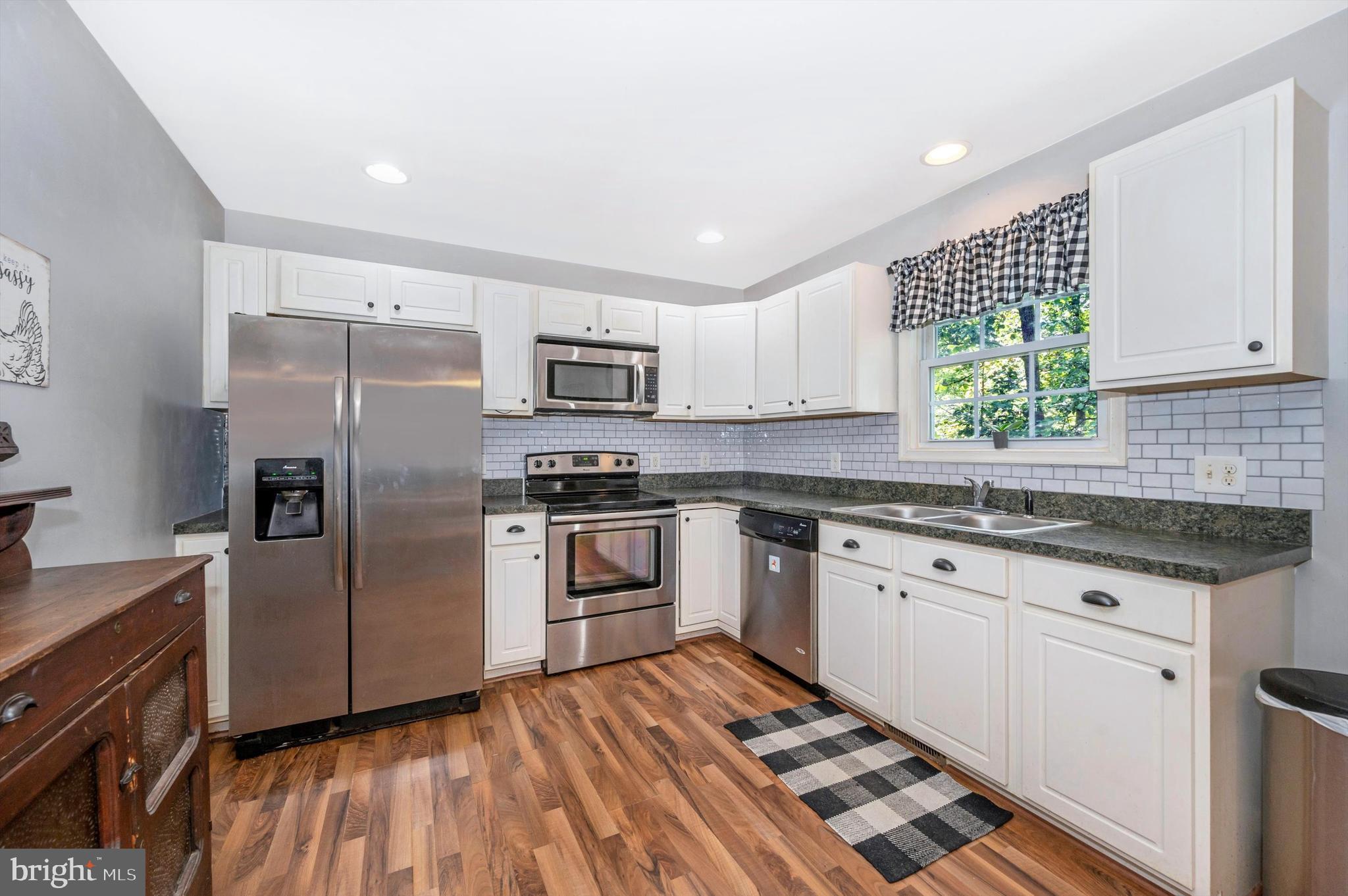 SHANNONDALE - Residential