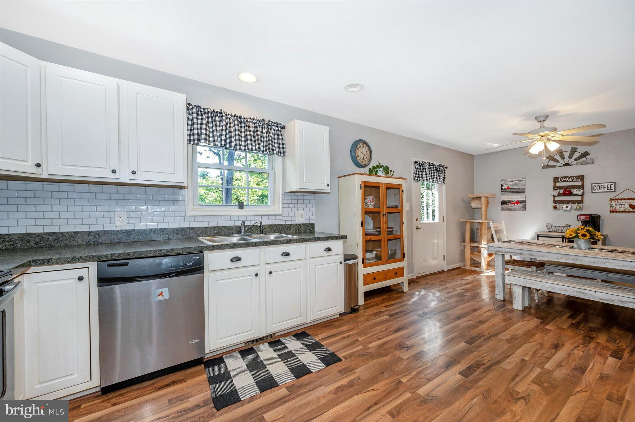 SHANNONDALE - Residential