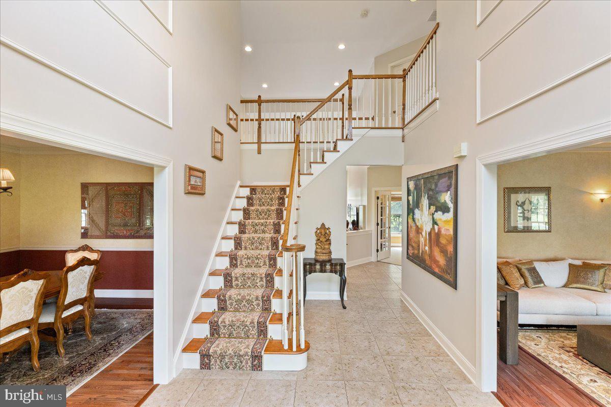 2 SCENIC HILLS COURT