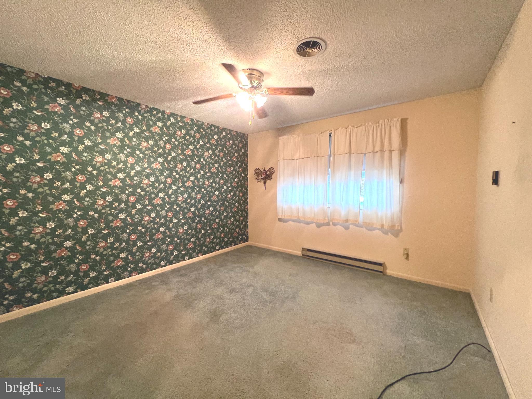 SKY-LIN PARK - Residential Lease