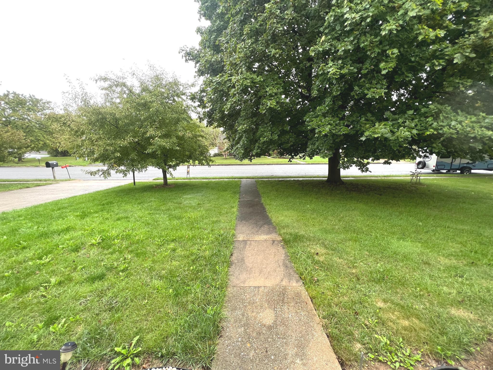 SKY-LIN PARK - Residential Lease